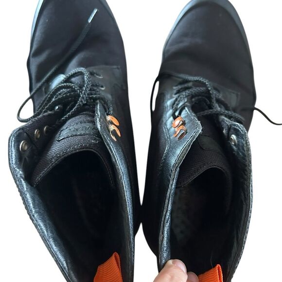 SWIMS Mens Black Non-Slip Water Resistant George Round Toe Chukka Boots 6 - Picture 6 of 8